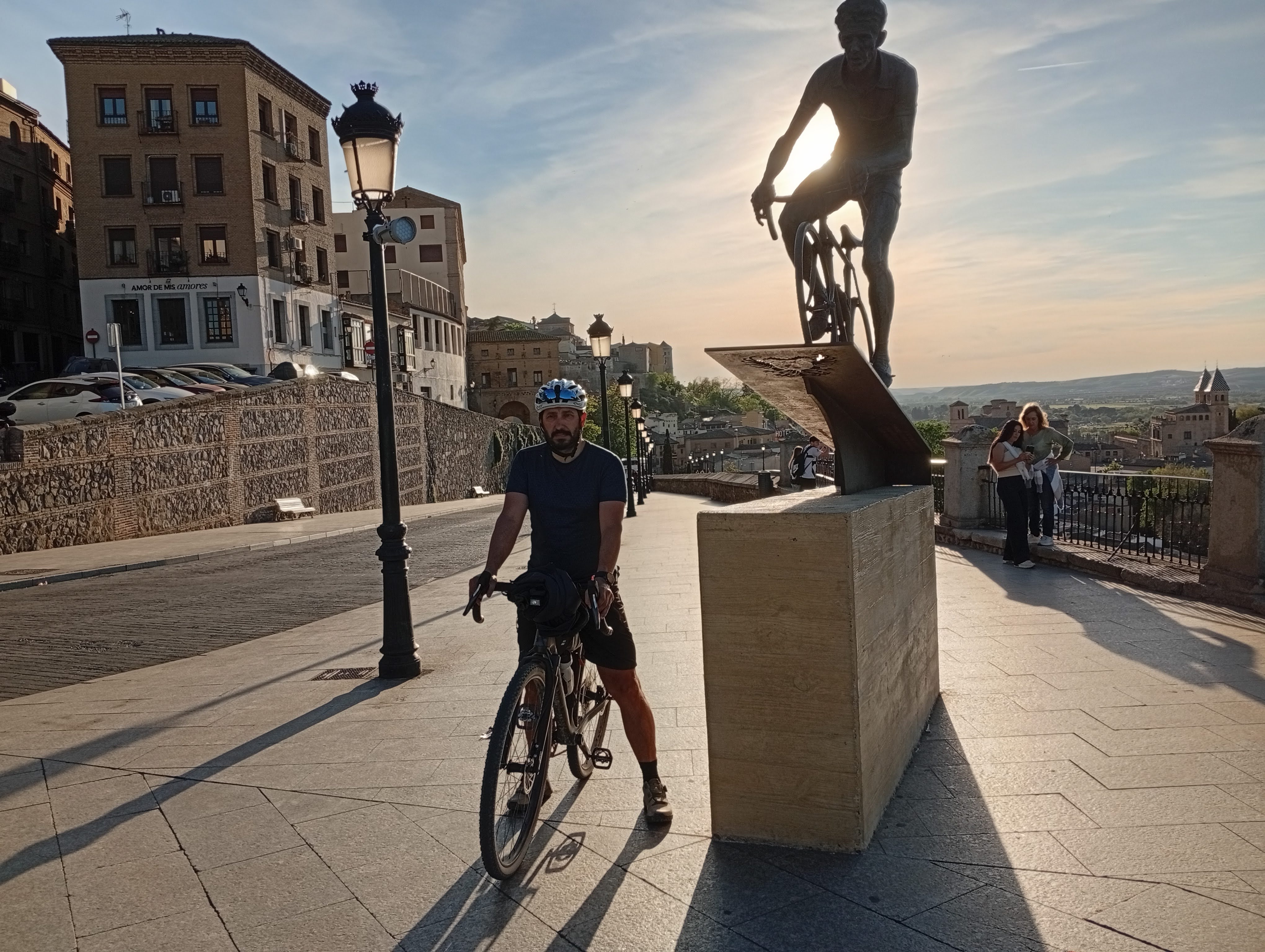 Escultura al gran Federico Martín Bahamontes