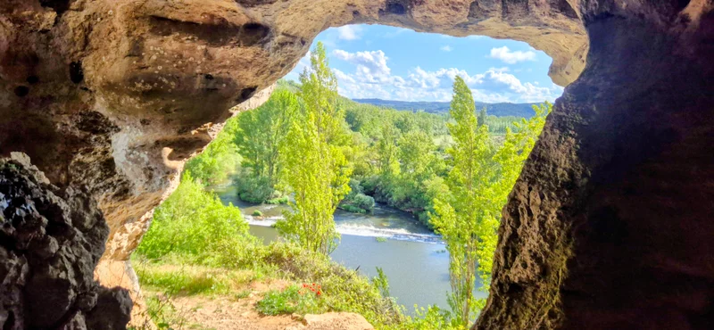 Cueva en el Cañón de la Horadada