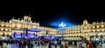 Salamanca, joya dorada de la Vía de la Plata, fascina con su histórica universidad, su vibrante Plaza Mayor y dos catedrales.