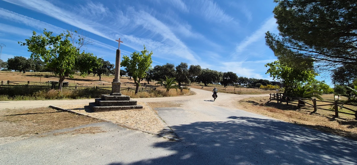 El Carrascalejo, camino del Parque Natural de Cornalvo