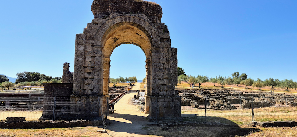 Arco de Caparra